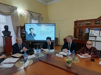 В Национальной библиотеке Якутии состоялось заседание круглого стола «Кустук»