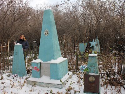 Могила писателя Климова Анатолия Матвеевича