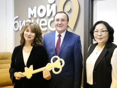 На крепкой базе. В Мирнинском районе открылся офис республиканского центра «Мой бизнес»