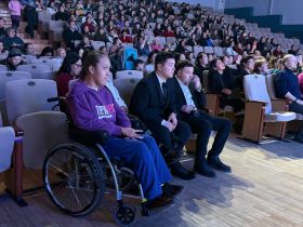 «Обнимаю сердцем»: в Якутске прошел благотворительный концерт