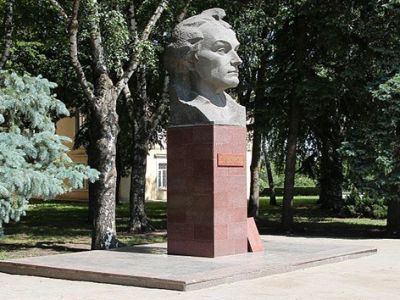 Бюст А.В.Суворову