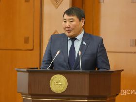 В Якутске отметили 75-летие легендарного борца Александра Иванова