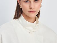 Ветровка с воротником-стойкой