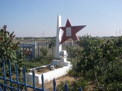 Могила Героя Советского Союза И.М.Бережного
