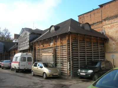 Конюшни дома Кожевникова (деревянные и каменные)