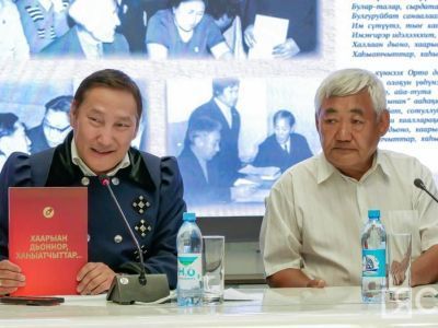 Книгу о становлении журналистики в республике представили сегодня в Якутске