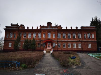 Памятник архитектуры XIX в., бывшее здание земской управы