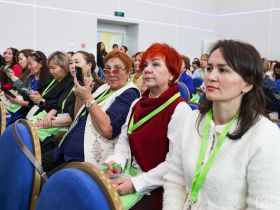 На форуме трудящихся женщин обсудили меры поддержки многодетных семей