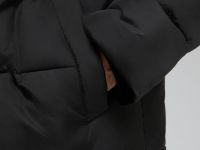 Стеганая куртка с капюшоном и меховой опушкой