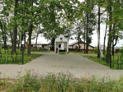 Братская могила советских воинов