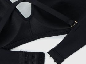 Бюстгальтер с формованными чашками, Черный