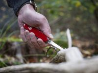 Нож перочинный Victorinox Huntsman, сталь X55CrMo14, рукоять Cellidor®, красный, 15 функций, 91мм