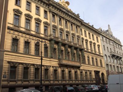 Дома страхового общества "Россия"