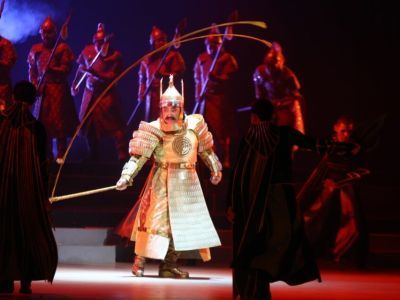 Современные интонации и новые традиции: создатели и артисты об особенностях оперы «Ньургун Боотур»