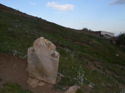 Стела надмогильная