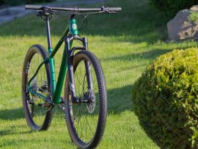 Горный велосипед Atom Bion Nine Pro, год 2024, цвет Черный, ростовка 18.5