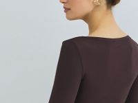 Лонгслив с драпировкой и асимметричным вырезом, Коричневый