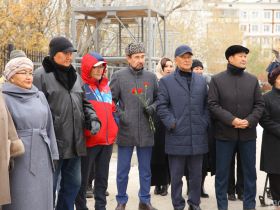 В Якутске открыли мемориальную доску первому директору ГТРК «Саха»