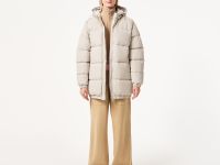 Женская куртка Lacoste с капюшоном