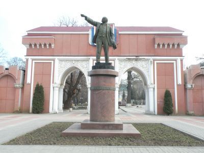 Памятник В.И.Ленину