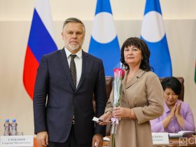 Государственные награды вручили медицинским работникам Якутии