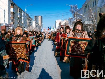 Фоторепортаж: Шествие народных мастеров в Якутии