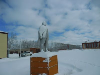 Памятник В.И.Ленину