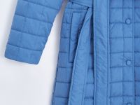 Утепленное пальто с поясом