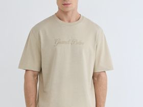 Футболка с текстовой вышивкой, Бежевый