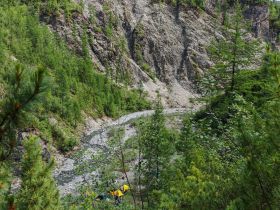 «В горах Семи Хребтов. Водопады хребта Сэттэ Дабан»