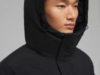 Утепленная куртка с капюшоном