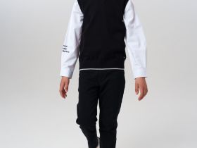 Жилет трикотажный для мальчиков