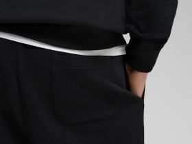 Брюки объемного кроя из футера