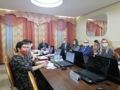 В Удачном нужны терапевты, автошкола и учебный горный полигон