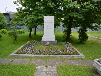 Братская могила моряков, погибших в годы Великой Отечественной войны 1941 - 1945 г.г.