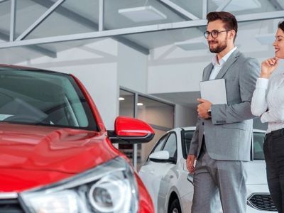 Объявления дилеров на интернет-площадках по продаже авто