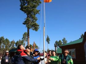 Глава Якутии встретился с активной молодежью на турслете «Турсун-2025»