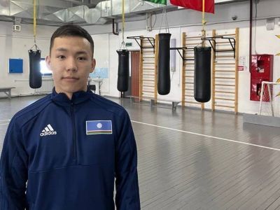 Якутские боксёры Павел Васильев и Михаил Прокопьев прошли в полуфинал Кубка России