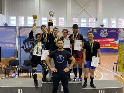 В Улан-Удэ прошло Первенство ДФО по пауэрлифтингу среди юношей и девушек до 18 лет