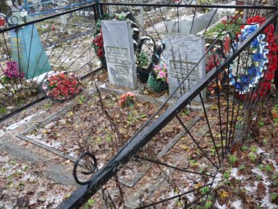 Могила полного кавалера ордена Славы Гусева Анатолия Дмитриевича (1922-1965 гг.). (Установлен обелиск)