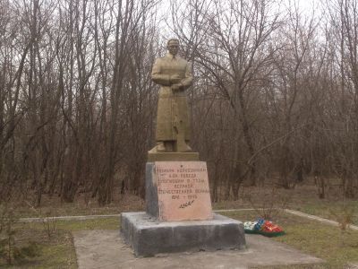 Памятник землякам, погибшим в годы Великой Отечественной войны