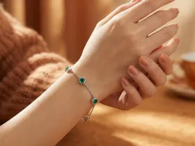 Браслет из серебра с изумрудами э0678бр09251201