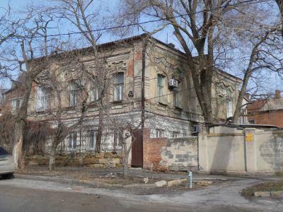 Здание отделения девичьего монастыря. Эклектика.