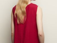 Блузка без рукавов свободного кроя
