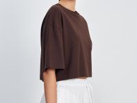 Укороченная футболка