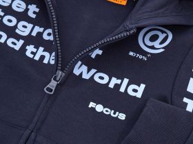 Толстовка на молнии для мальчика