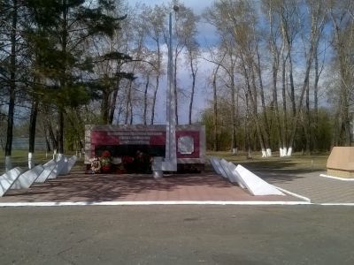 Памятник воинам – землякам, погибшим на фронтах Великой Отечественной войны