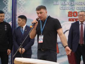 В Якутске начался чемпионат России по пауэрлифтингу