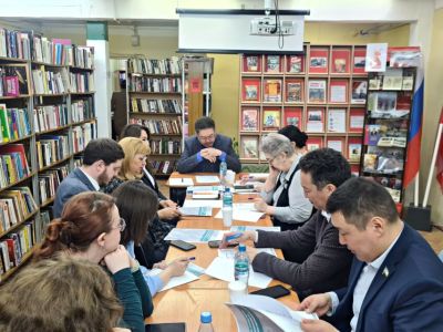 Выездная комиссия Якутской гордумы ознакомилась с деятельностью учреждений культуры