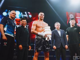 Якутский борец Айаал Лазарев нокаутировал соперника